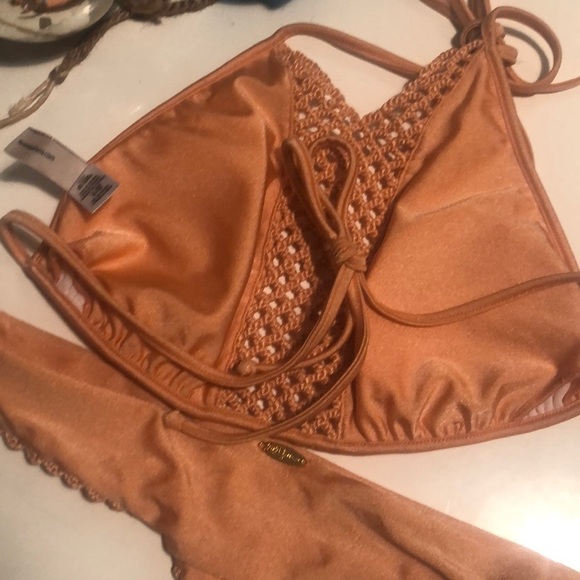 Luli Fama Bikini - Picture 5 of 6